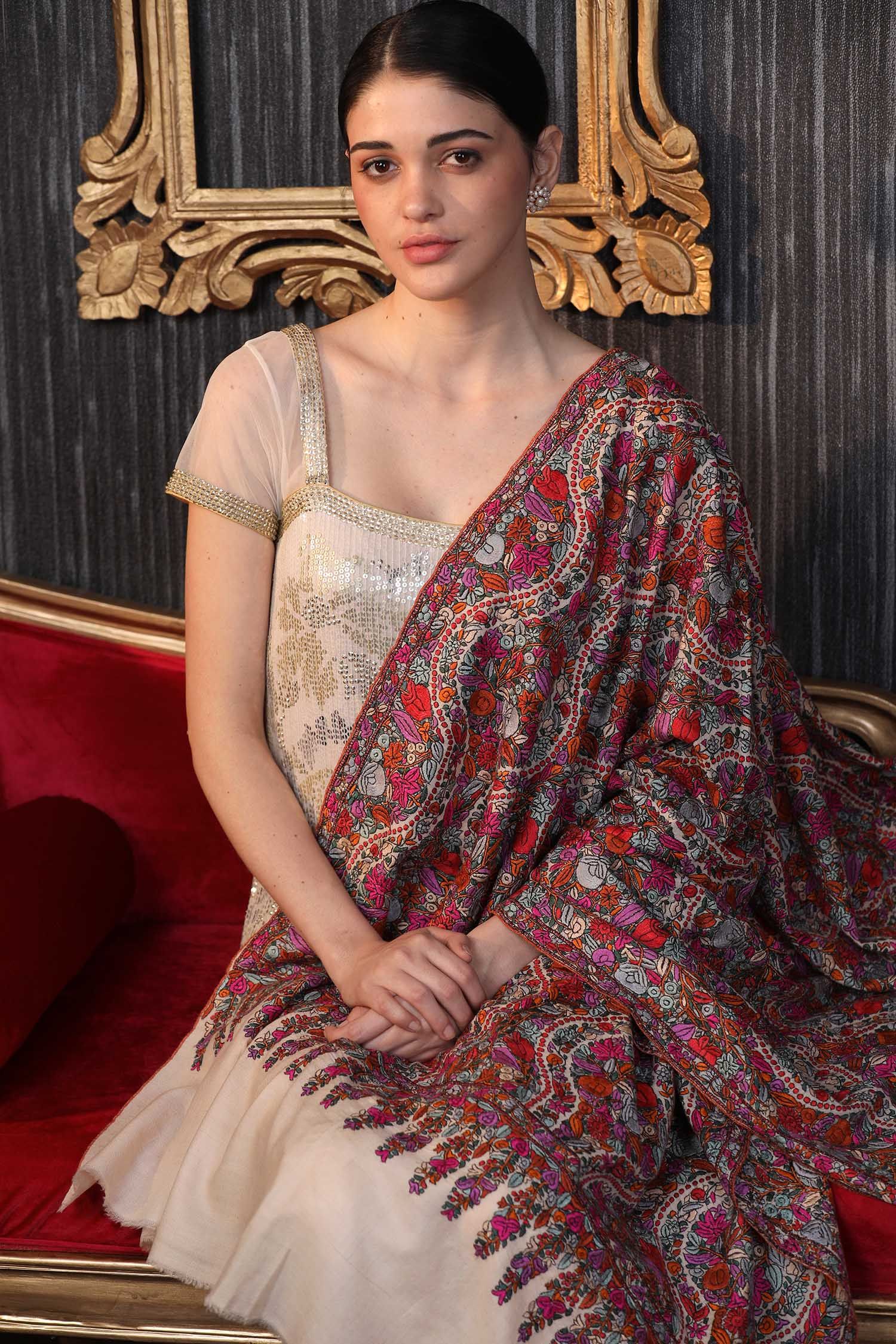 Bahaar Do-Rukha Embroidered Pashmina Shawl