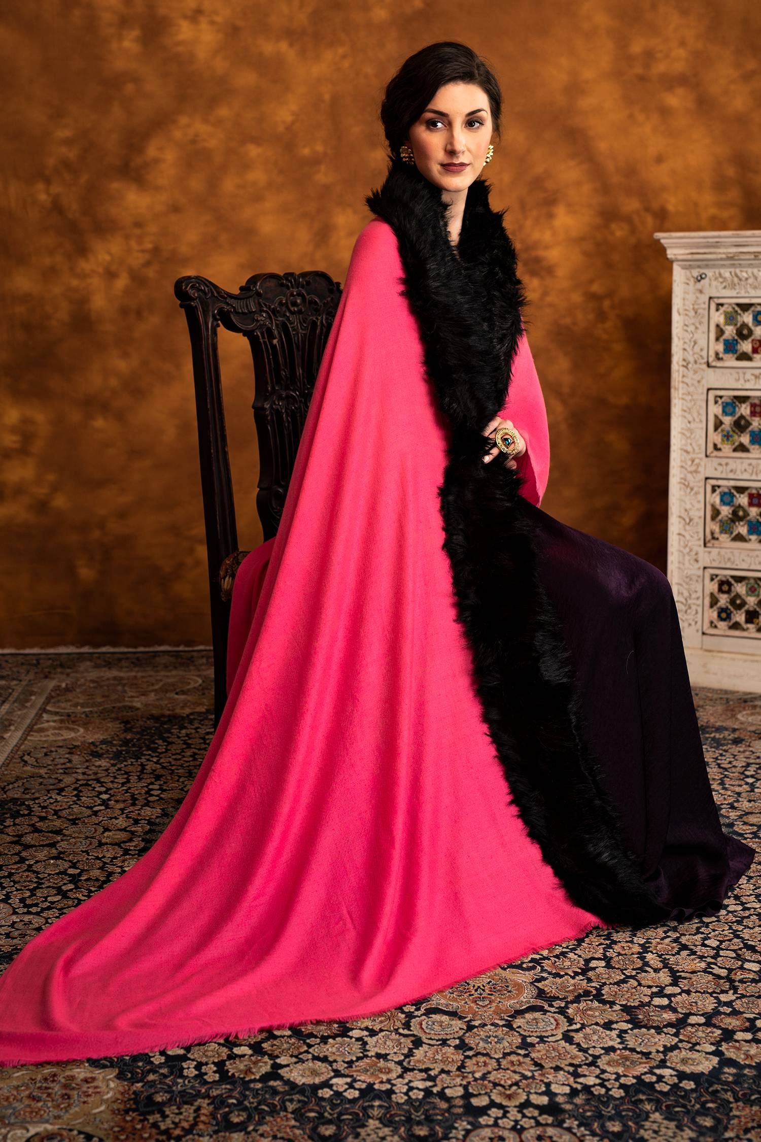 Niyaz Pink Faux Fur Pashmina Shawl